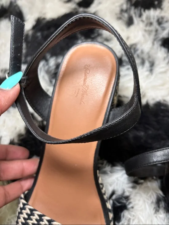 Black & White Woven Platform Sandals with Ankle Strap - Picture 2 of 6